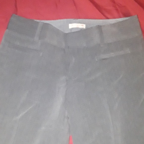 Dockers - Picture 3 of 5